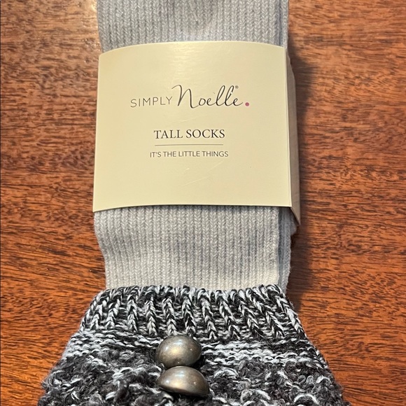 NWT Simply Noelle Tall Socks one pair (KC B) - Picture 1 of 3